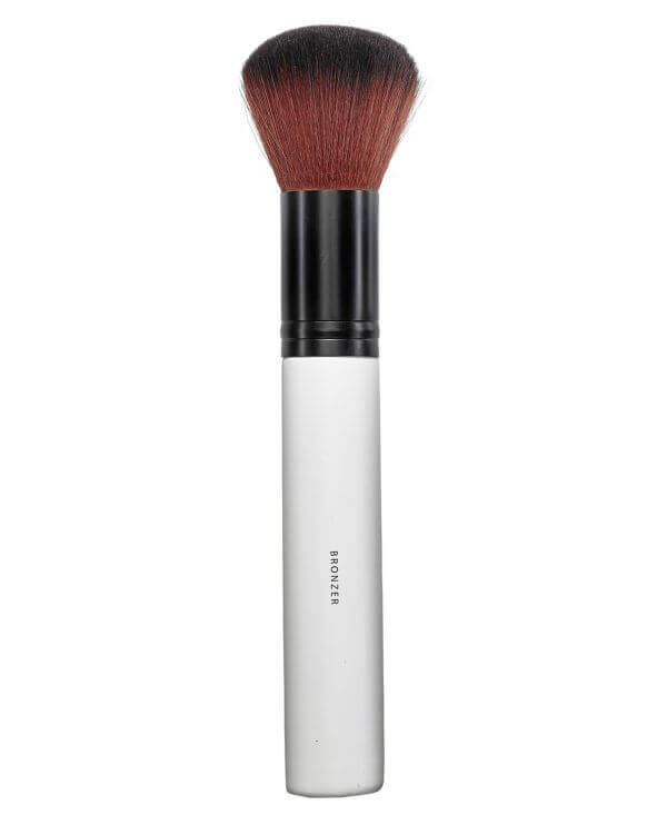 Lily Lolo Bronzer Brush test