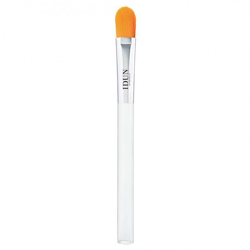 Idun Minerals Concealer Brush test