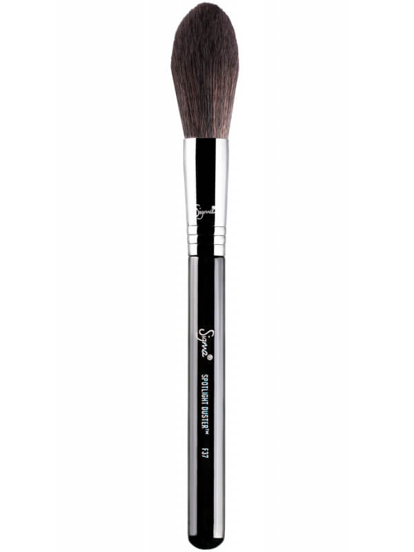 Sigma Beauty F37 Spotlight Duster Brush test