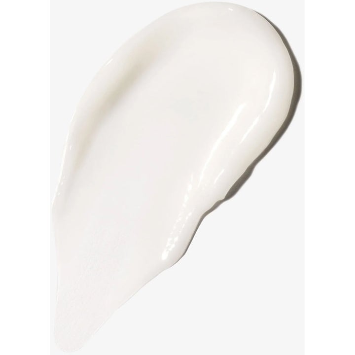 Dermalogica Powerbright Overnight Cream Duo med niacinamid har en rik hvit kremet tekstur som gir fuktighet og glød.