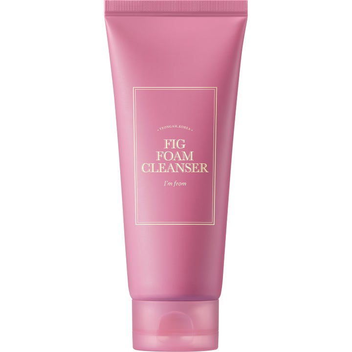 I'm from Fig Foam Cleanser 120 ml ansiktsrens som fjerner smuss i en støvete rosa tube med gullskrift.