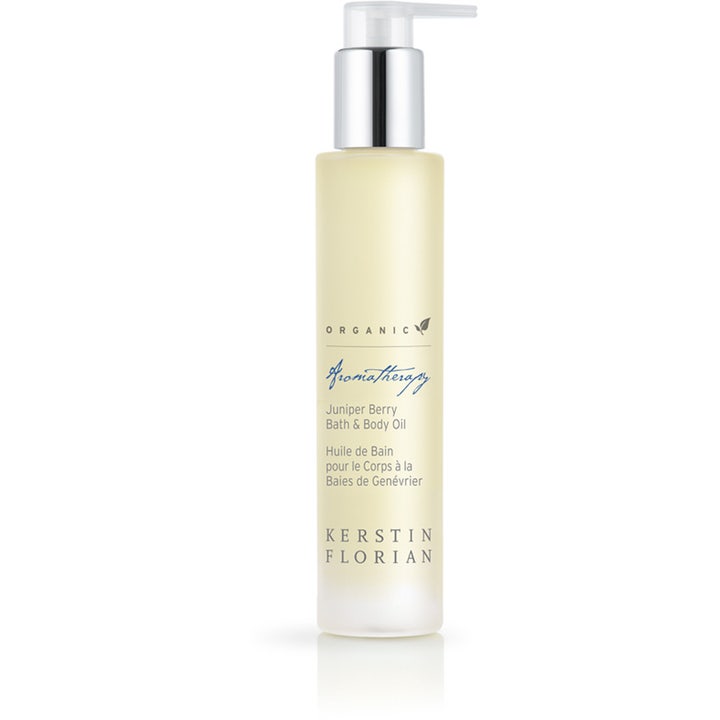 Kerstin Florian Juniper Berry Bath & Body Oil 100 ml oppfriskende kroppsolje i frostet glassflaske med sølvpumpe