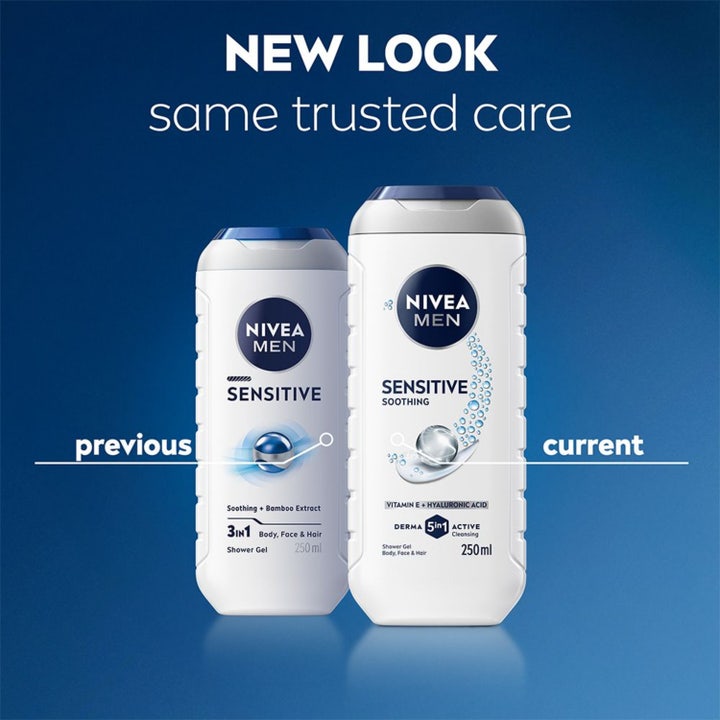 NIVEA MEN Shower Gel Sensitive 250 ml beroligende dusjsåpe skaper skum på en mann i dusjen med tekst pH skin neutral.