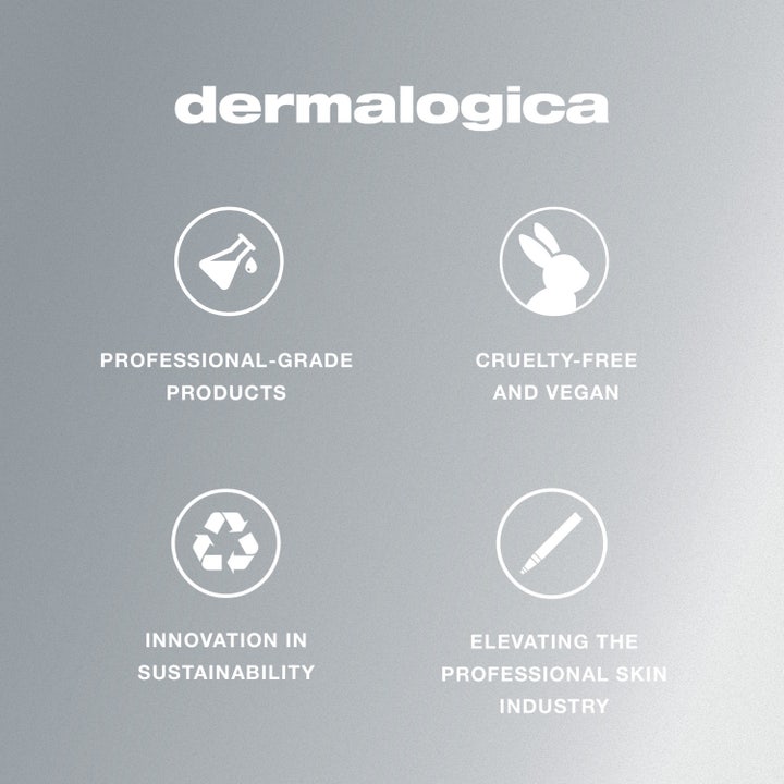 Dermalogica Special Cleansing Gel 500 ml ansiktsrens med klar gel som helles fra en hvit tube i en hånd