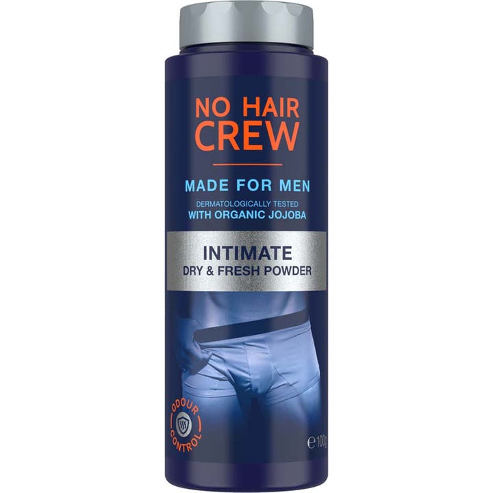 No Hair Crew Intimate Dry & Fresh Powder 100g holder huden tørr i en mørkeblå flaske med sølvfarget kork.