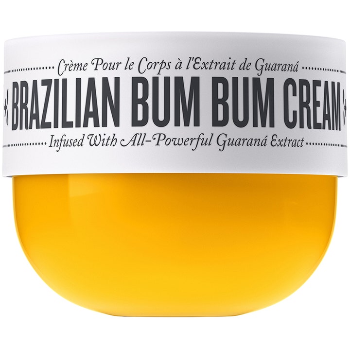 Sol de Janeiro Brazilian Bum Bum Cream oppstrammende kroppskrem i gul krukke med hvitt lokk og sort skrift