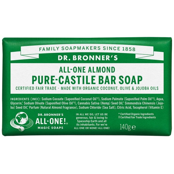 Dr. Bronner's All-One Almond Pure-Castile Bar Soap 140g fast såpe i grønn papiremballasje med hvit tekst.
