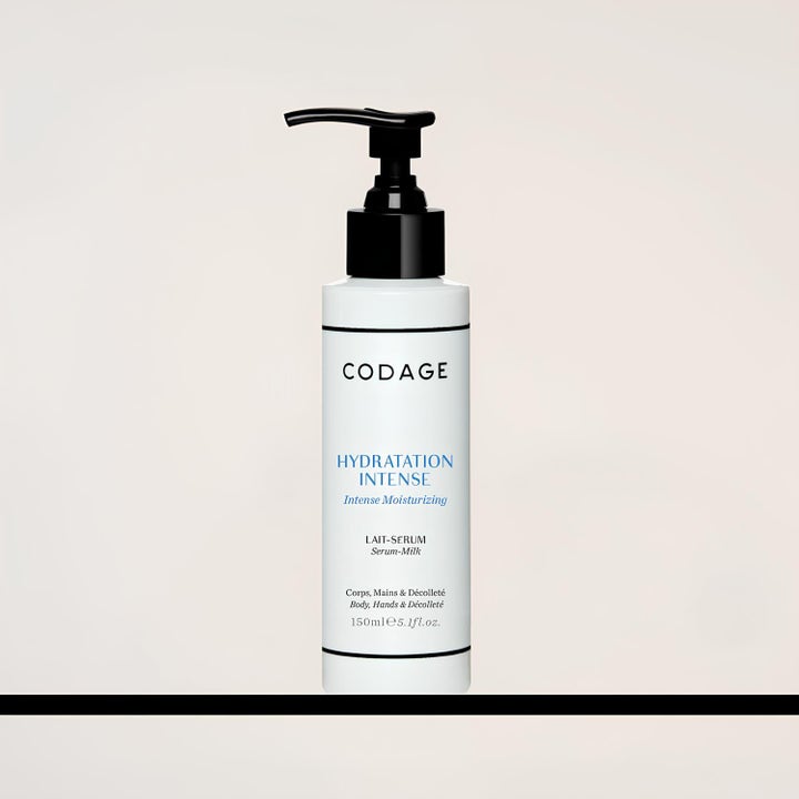 Codage Paris The Body Serum-Milk 150 ml intensivt fuktighetsgivende kroppslotion i hvit flaske med svart pumpe