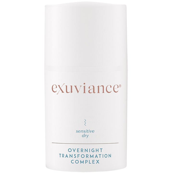 Exuviance Overnight Transformation Complex 50 g nattkrem i hvit pumpeflaske som fukter sensitiv hud
