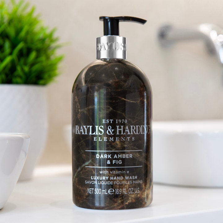 Baylis & Harding Elements Hand Wash Dark Amber & Fig 500 ml luksuriøs håndsåpe i mørk marmorert flaske med sølvdetaljer.