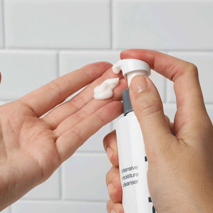 Dermalogica Intensive Moisture Cleanser 2x150 ml fuktighetsgivende ansiktsrens med kremet hvit tekstur fra pumpeflaske