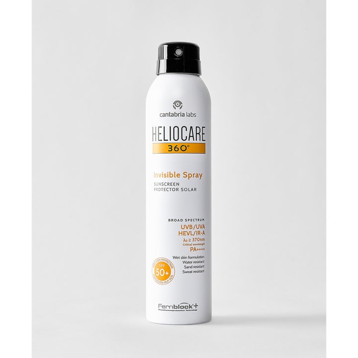Heliocare Invisible Spray SPF 50+ 200 ml solkrem til kropp i hvit sprayflaske som gir usynlig beskyttelse.