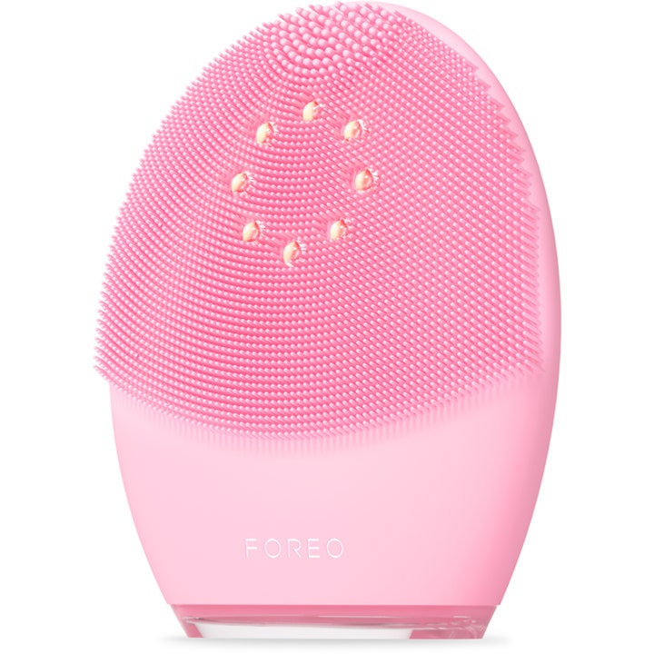 FOREO LUNA 4 plus Normal Skin Pink 1 stk ansiktsrens som gir fasthet med rosa silikon og gylne mikrostrømpunkter