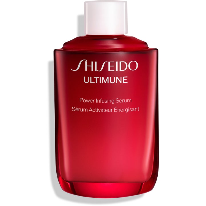 Shiseido Ultimune Power Infusing Serum styrkende ansiktsserum i rød glassflaske med hvit kork som gir huden ny glød