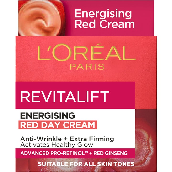 L'Oréal Paris Revitalift Ginseng Glow Day Cream 50 ml dagkrem i rød eske med bilde av kremtekstur og rød ginseng.