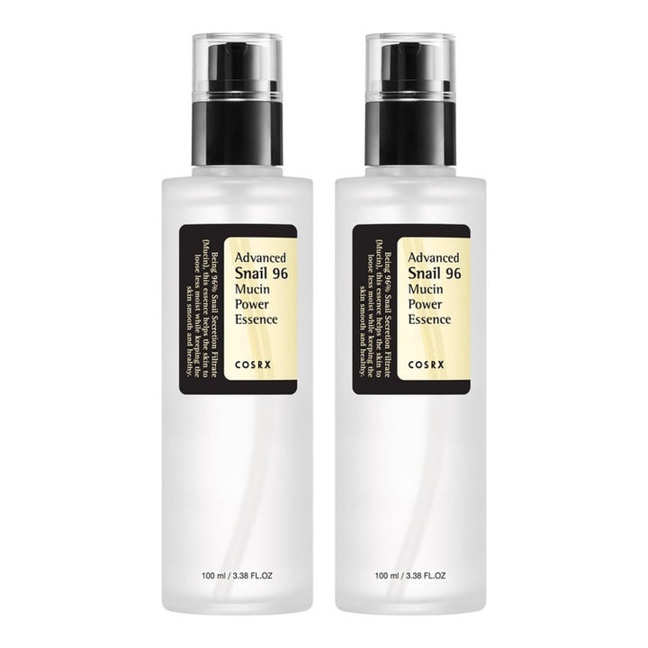 COSRX Advanced Snail 96 Mucin Power Essence 100 ml fuktighetsgivende essens i to frostede flasker med svart pumpe