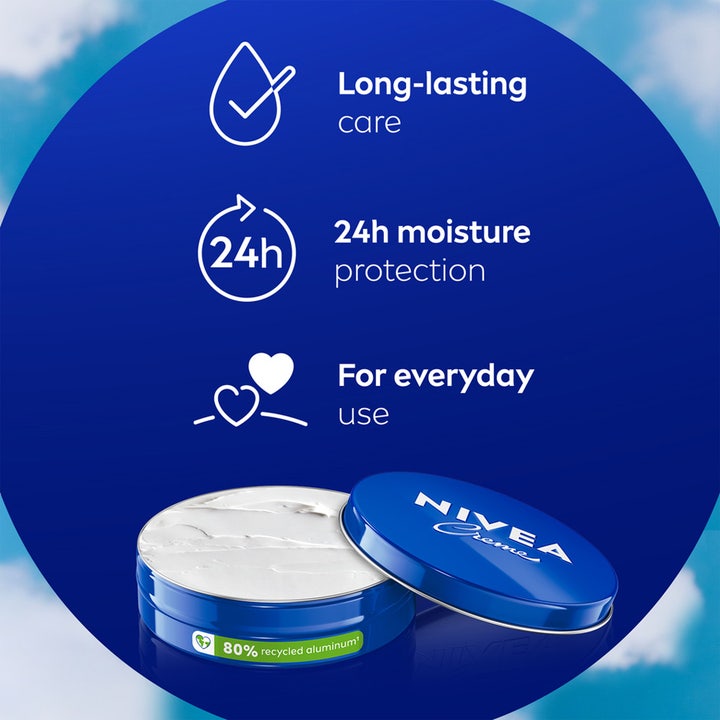 NIVEA Creme 75 ml fuktighetskrem gir 24h moisture protection i åpen blå boks av 80 % resirkulert aluminium.