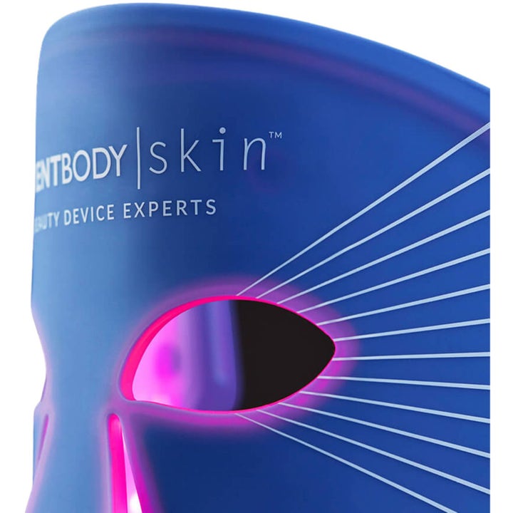 Currentbody Skin Anti-Blemish LED Face Mask blå ansiktsmaske for lysterapi med rosa lys mot urenheter og kviser