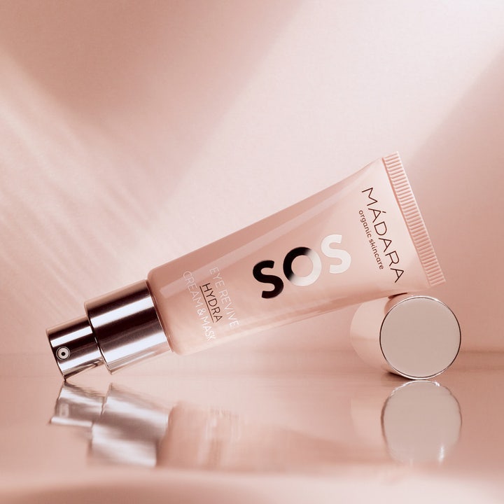 MÁDARA SOS Eye Revive Hydra Cream & Mask 20 ml fuktighetsgivende øyekrem i lyserødt tube med sølvpumpe