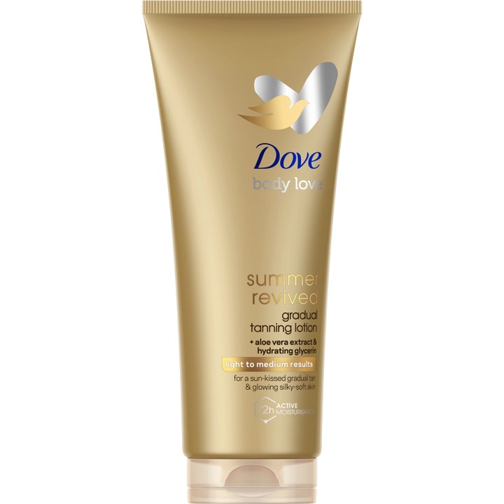 Dove Body Love Summer Revived Gradual Tanning Lotion Light to Medium gir solkysset glød i en gyllen tube med aloe vera.