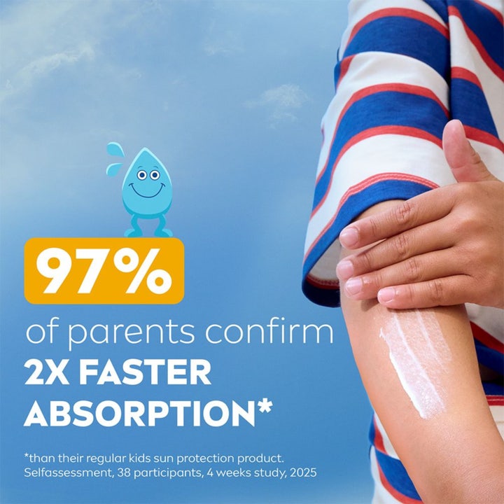 NIVEA Kids Daily UV Protect SPF50+ 100 ml solkrem gir 2X raskere absorpsjon vist ved påføring på en arm ute