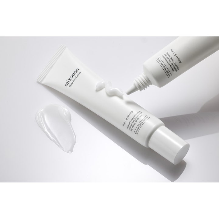 Mixsoon Bean Eye Cream 20 ml fuktighetsgivende øyekrem i hvit tube med fyldig kremet tekstur