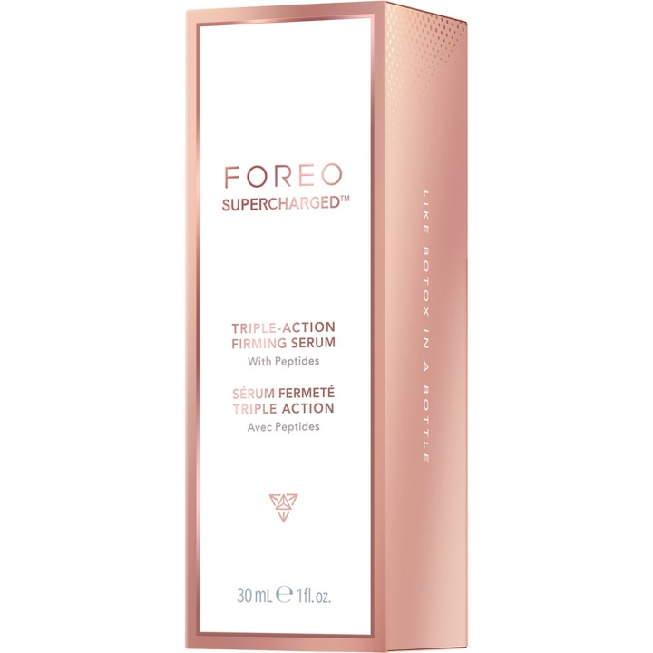 FOREO SUPERCHARGED Triple Action Firming Serum 30 ml oppstrammende serum i rosegull eske med peptider