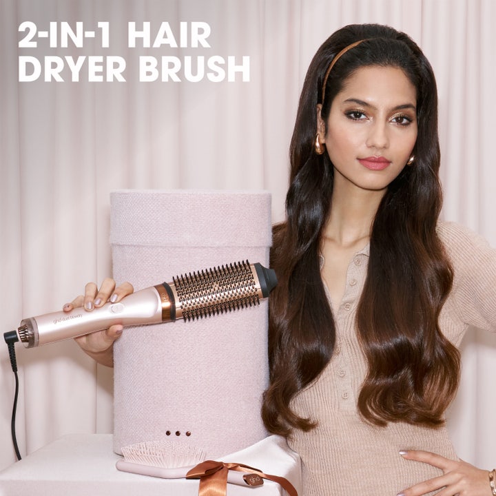 Duet Blowdry 2-in-1 Hair Dryer Brush - Festive Gift Set In Cashmere Beige