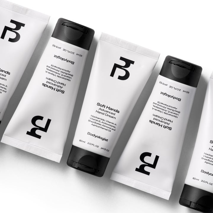Bodyologist Soft Hands Advanced Hand Cream 60 ml fuktighetsgivende håndkrem i hvite tuber med niacinamid og vitamin A.