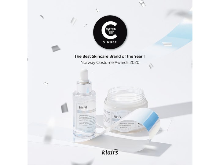Klairs Freshly Juiced Vitamin E Mask 15 ml ansiktsmaske i glasskrukke ved siden av serum og vinnerlogo