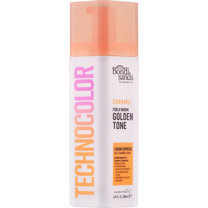 Bondi Sands Technocolor Caramel 200 ml selvbruningsskum gir varm glød i hvit flaske med oransje kork