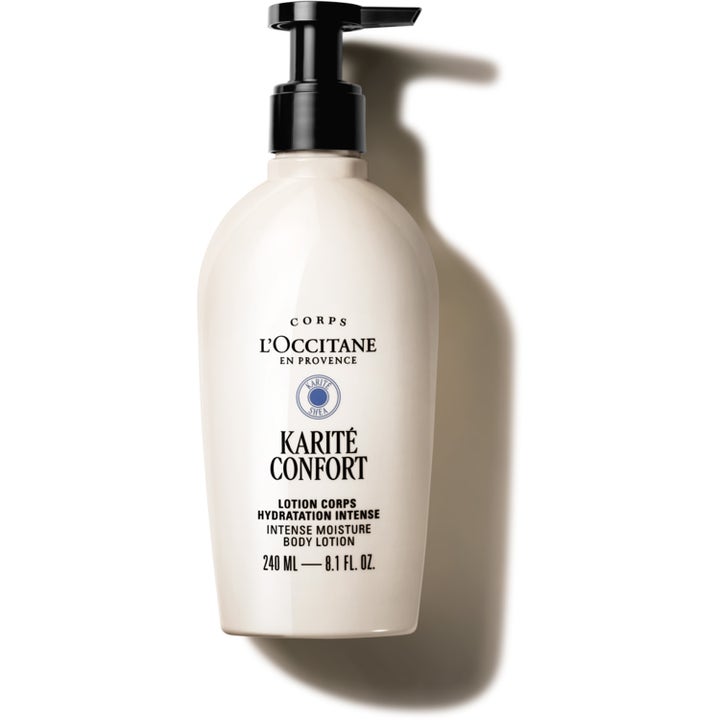 L'Occitane Shea Body Lotion 240 ml gir intensiv fuktighet i en beige flaske med praktisk svart pumpe