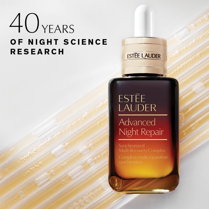 Estée Lauder Advanced Night Repair 50 ml gjenoppbyggende serum i brun glassflaske med tekst om 40 års nattforskning.