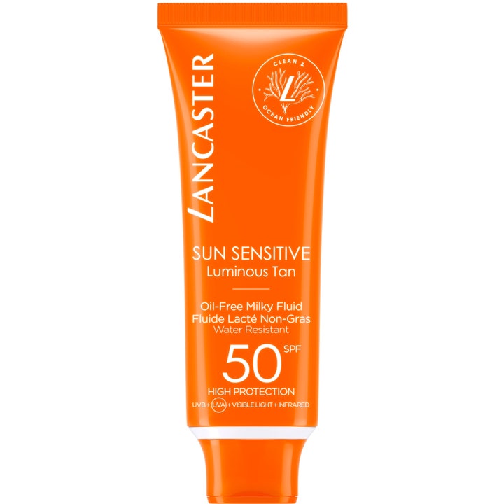 Lancaster Sun Sensitive Luminous Tan SPF 50 solkrem beskytter sensitiv hud i en oransje plasttube med hvit tekst