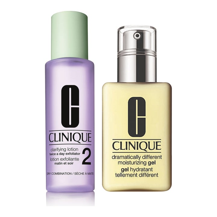 Clinique Clarifying Lotion 2 og Moisturizing Gel hudpleiesett i lilla flaske og gul gel med sølvpumpe.