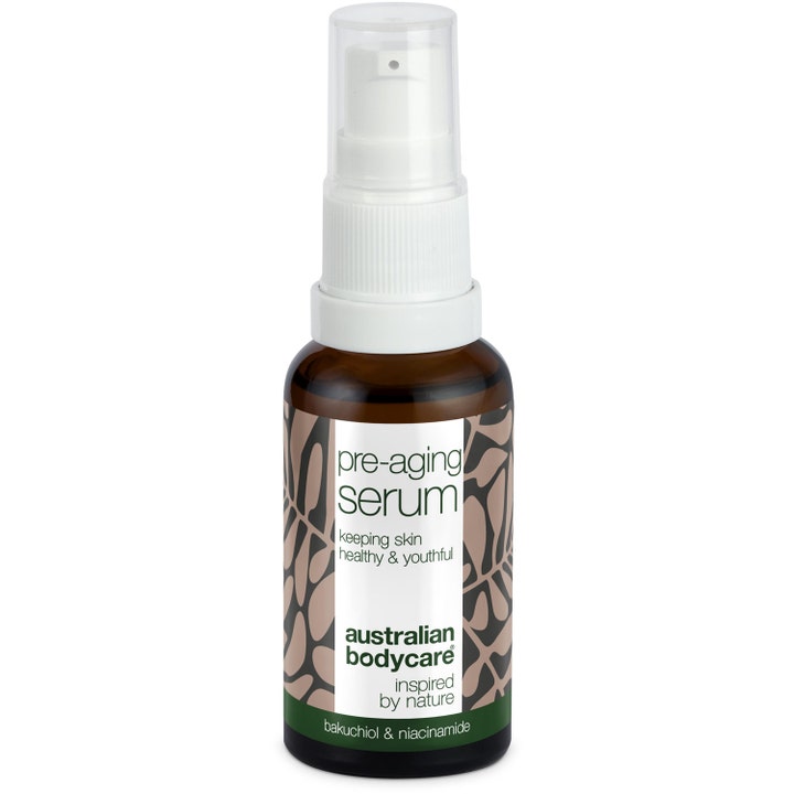 Australian Bodycare Pre-aging Serum 30ml med bakuchiol og niacinamide i brun glassflaske med hvit pumpe