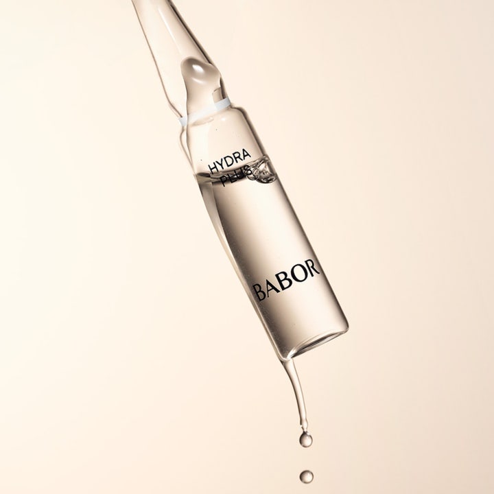 Babor Ampoule Hydra Plus 14 ml fuktserum i glassampulle som gir intens fuktighet med klare dråper
