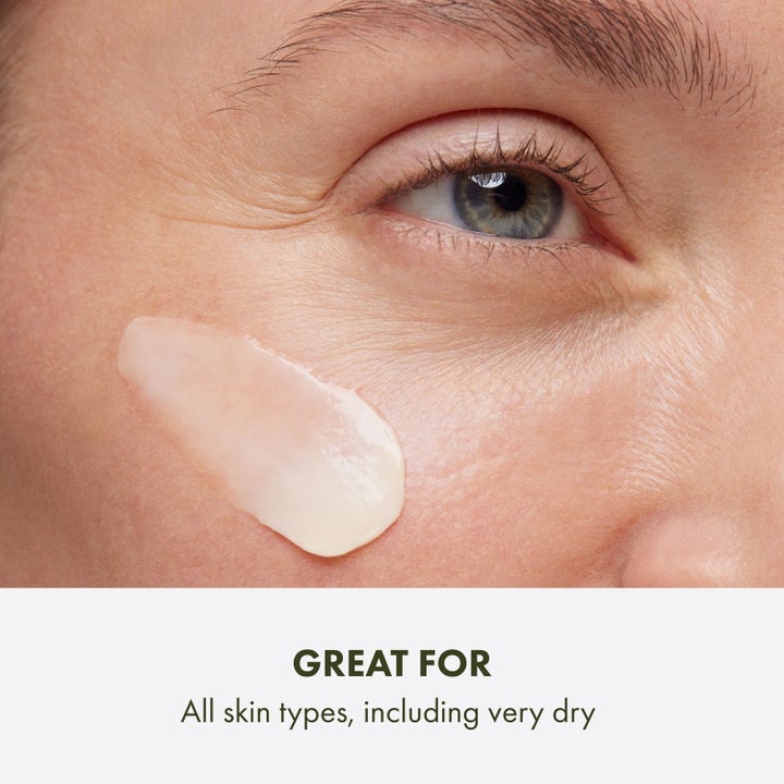 Origins Plantscription Triple Action Youth Cream 50 ml ansiktskrem påføres hud med fine linjer.