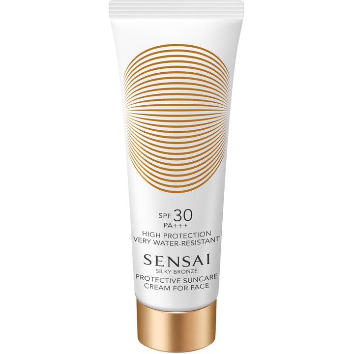 Sensai Silky Bronze Protective Suncare Cream For Face SPF 30 vannresistent solkrem i hvit tube med gullmønster og kork.