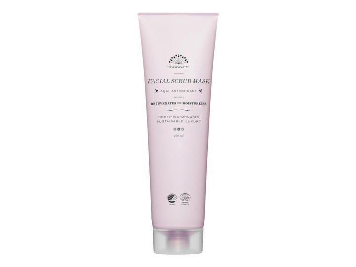 Rudolph Care Facial Scrub Mask 100 ml fuktighetsgivende ansiktsmaske i lys rosa tube som gir fornyet glød