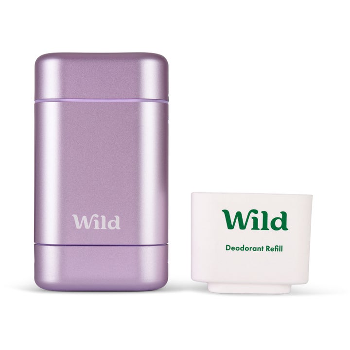 Wild Deo Coconut & Vanilla 40 g lilla etui med hvit refill som gir naturlig friskhet.