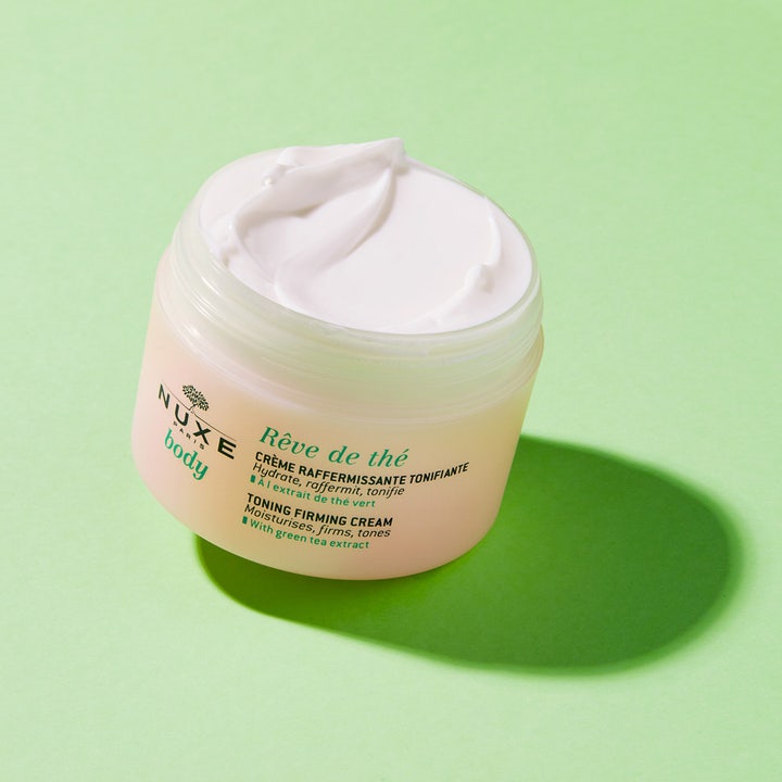 Nuxe Body Rêve de thé Firming Cream 200 ml oppstrammende og fuktighetsgivende kroppskrem med rik hvit tekstur i krukke