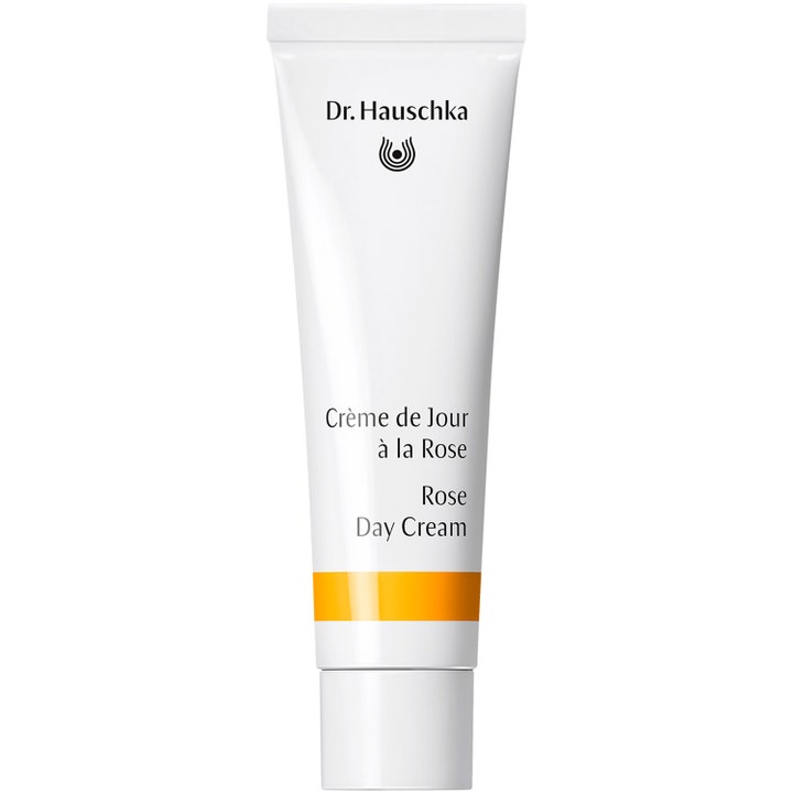 Dr. Hauschka Rose Day Cream 30 ml beskyttende ansiktskrem i hvit tube med gul stripe som pleier tørr hud
