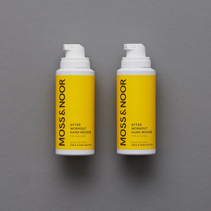 Moss & Noor After Workout Hand Mousse 2-pakning 200 ml fuktighetsgivende håndkrem i gule flasker med pumpe