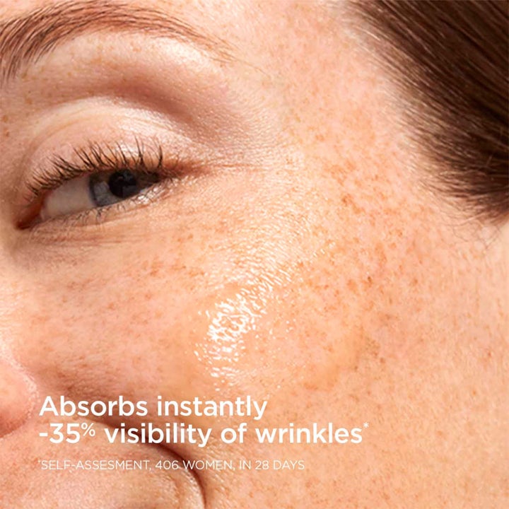 Clarins Double Serum Light Texture 50 ml ansiktsserum absorberes umiddelbart og gir mindre synlige rynker