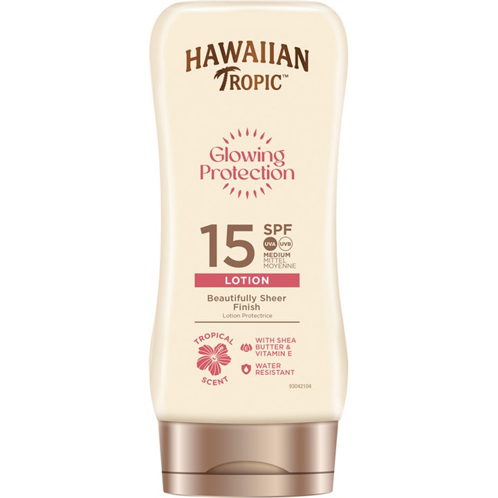 Hawaiian Tropic Glowing Protection SPF 15 solkrem gir fuktighet og glød i en kremfarget flaske med bronsefarget lokk.