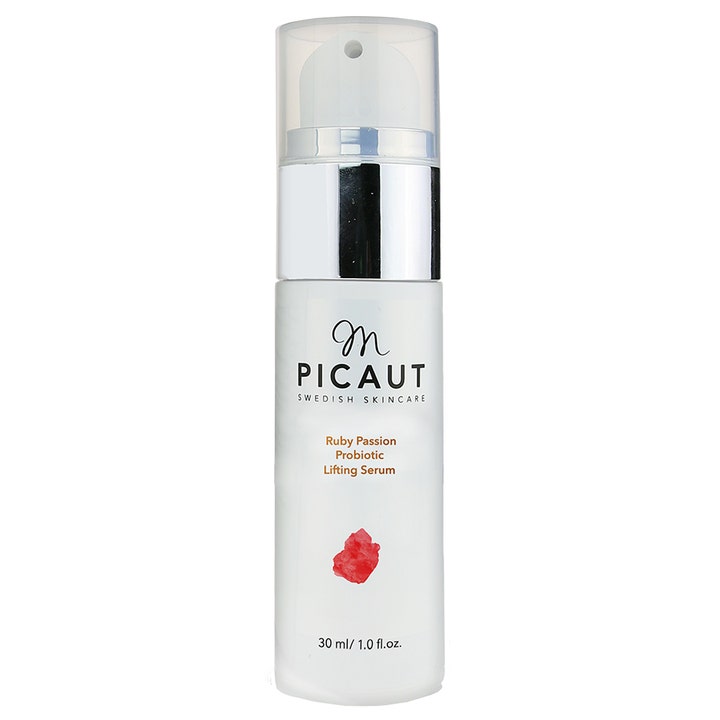 M Picaut Ruby Passion Probiotic Lifting Serum 30 ml gir løft i hvit pumpeflaske med sølvdetaljer.