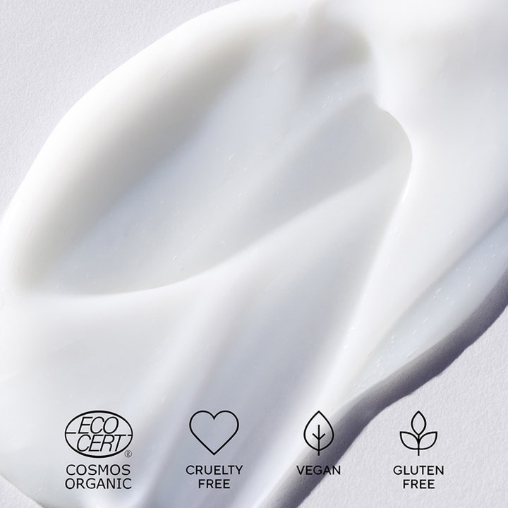 MÁDARA RETINOL ALTERNATIVE Plant-Powered Eye Serum 15 ml øyeserum med hvit kremet tekstur og vegansk sertifisering.