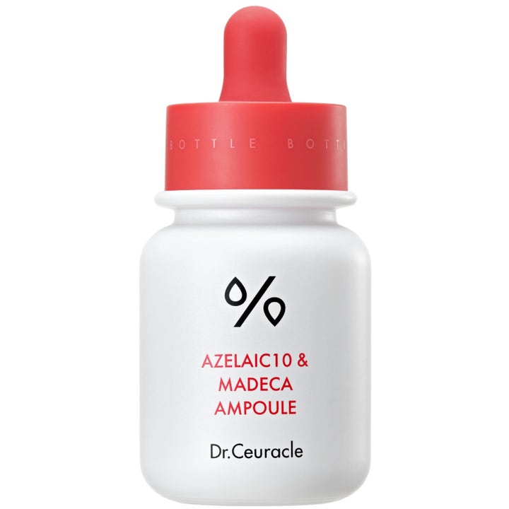 Dr. Ceuracle Azelaic10 & Madeca Ampoule 30ml beroligende ampulle i hvit flaske med rød pipettehette og rød tekst.