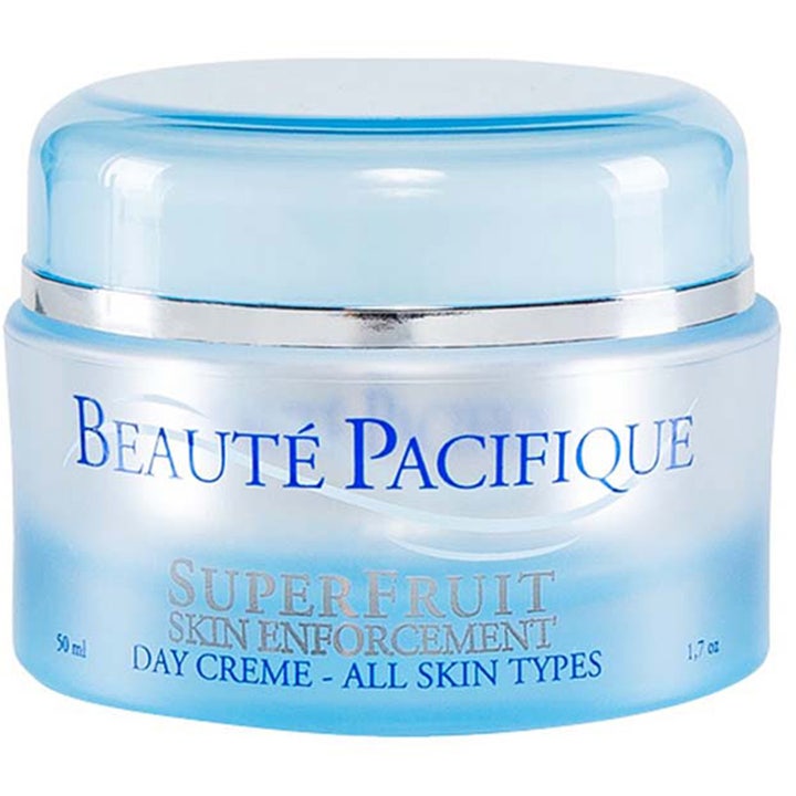 Beauté Pacifique SuperFruit Day Creme 50 ml fuktighetsgivende dagkrem i en lyseblå krukke med sølvdetaljer